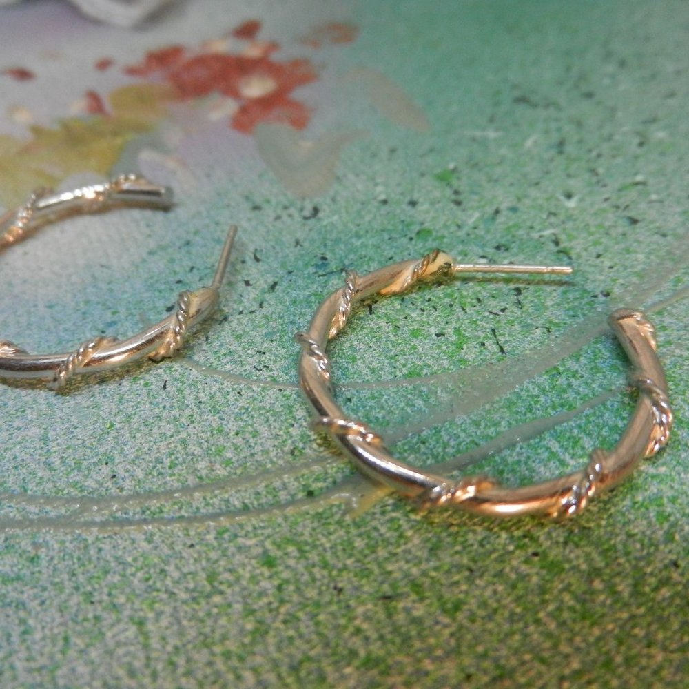 VTG silver pierced hoop earrings silver tone elegant dressy classic circlet glam - Picture 4 of 10